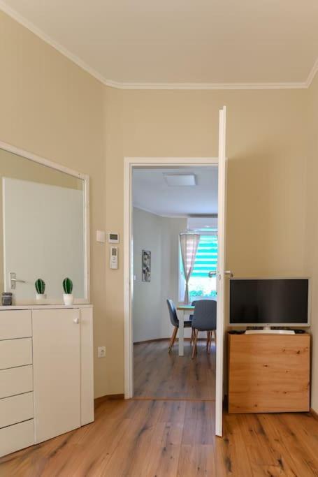 Abg House Pest Apartment